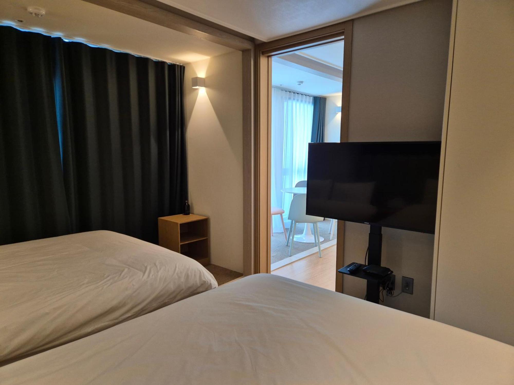The Solid Residence - Elbon The Stay By Haeundae Busan Exterior photo