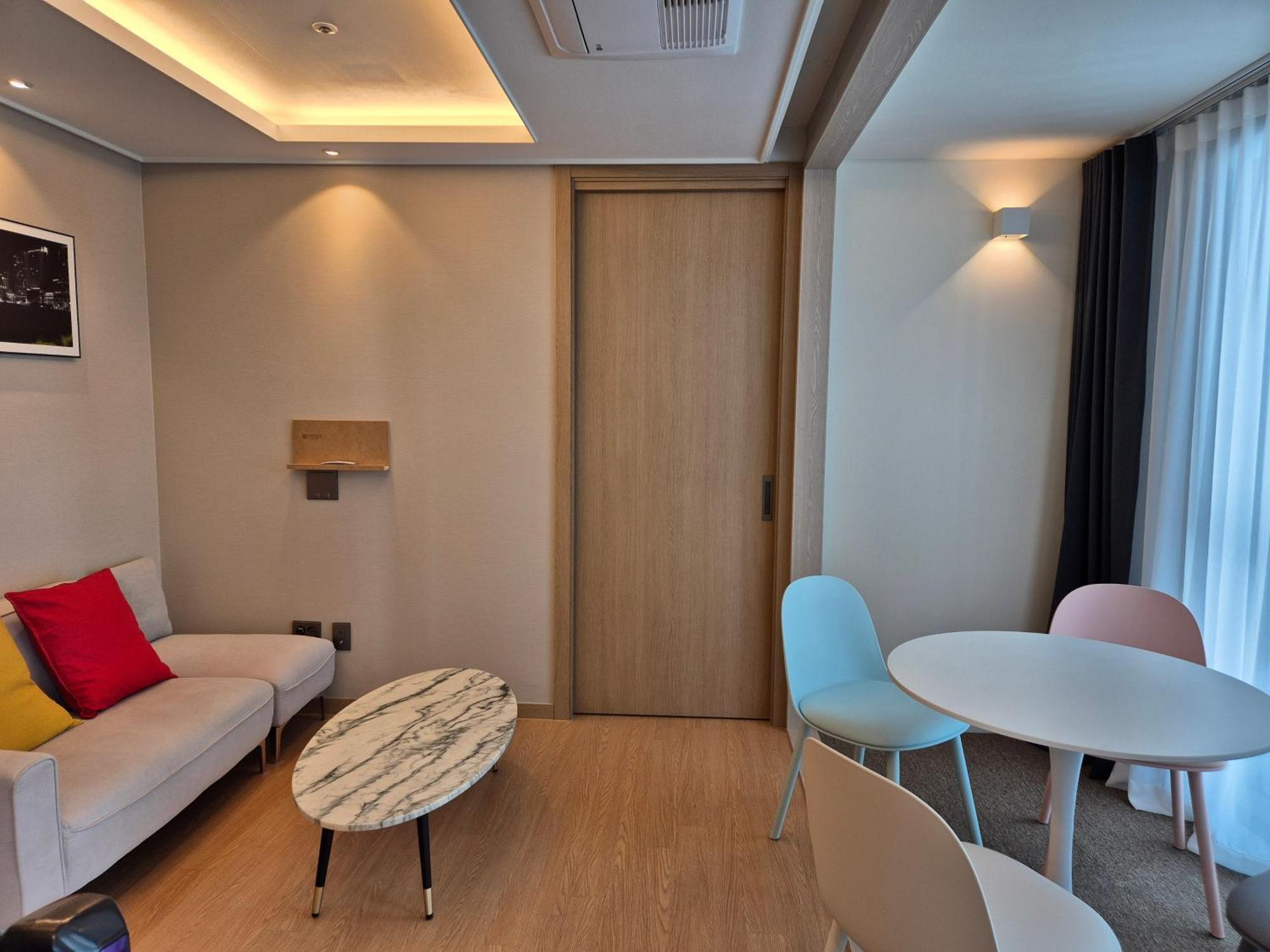 The Solid Residence - Elbon The Stay By Haeundae Busan Exterior photo