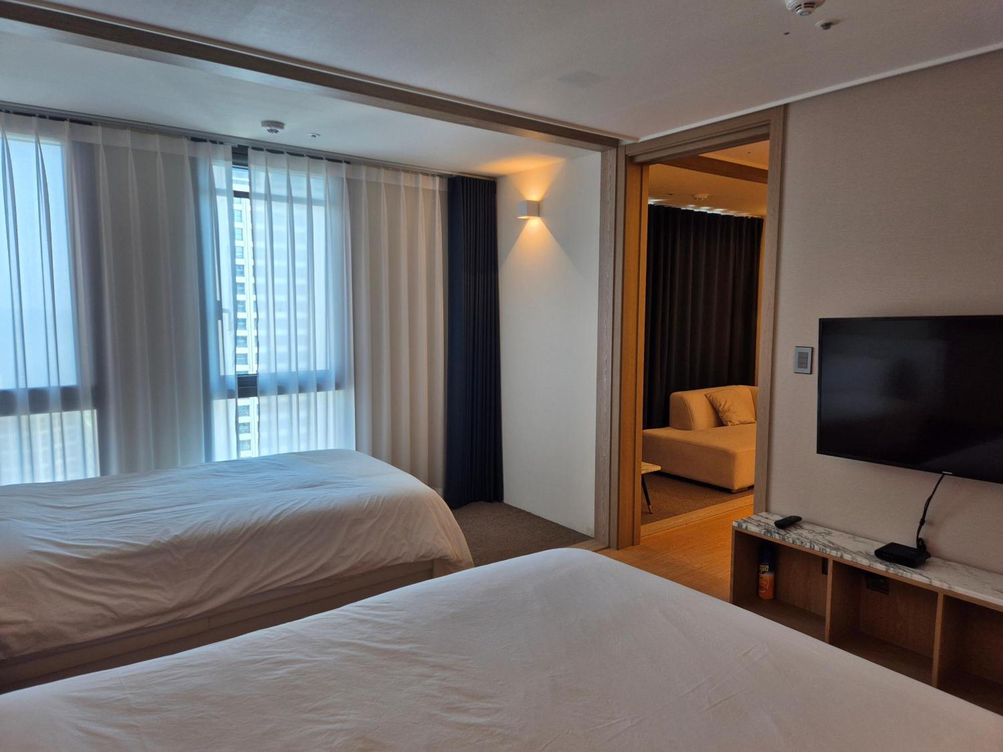 The Solid Residence - Elbon The Stay By Haeundae Busan Exterior photo