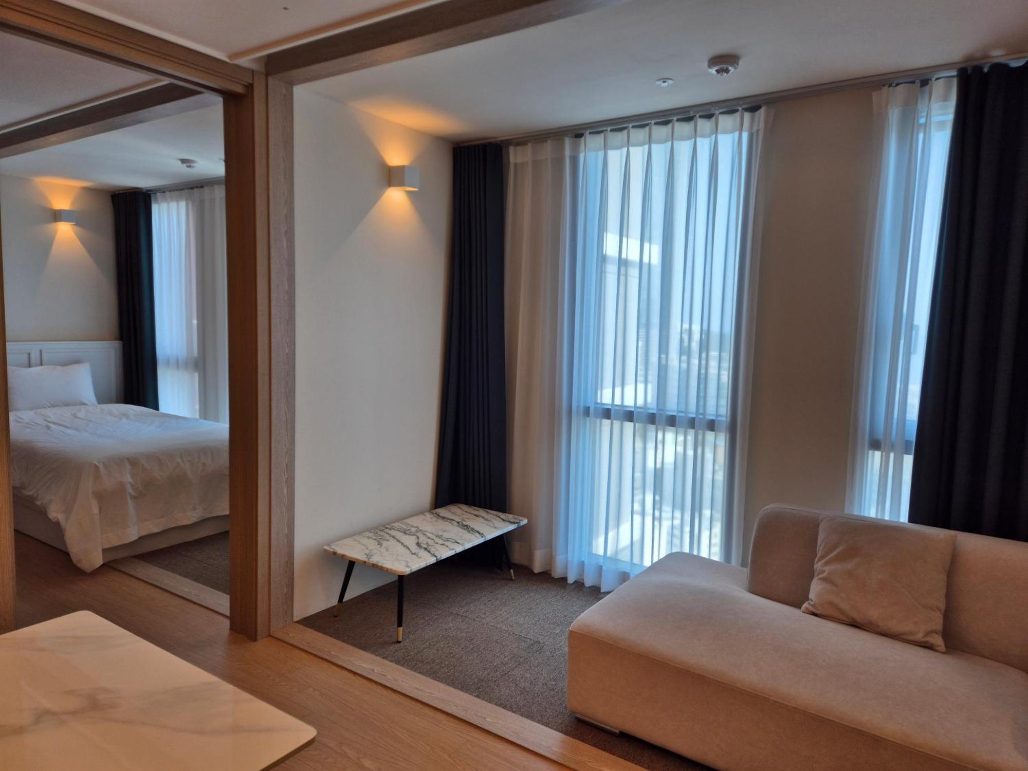 The Solid Residence - Elbon The Stay By Haeundae Busan Exterior photo