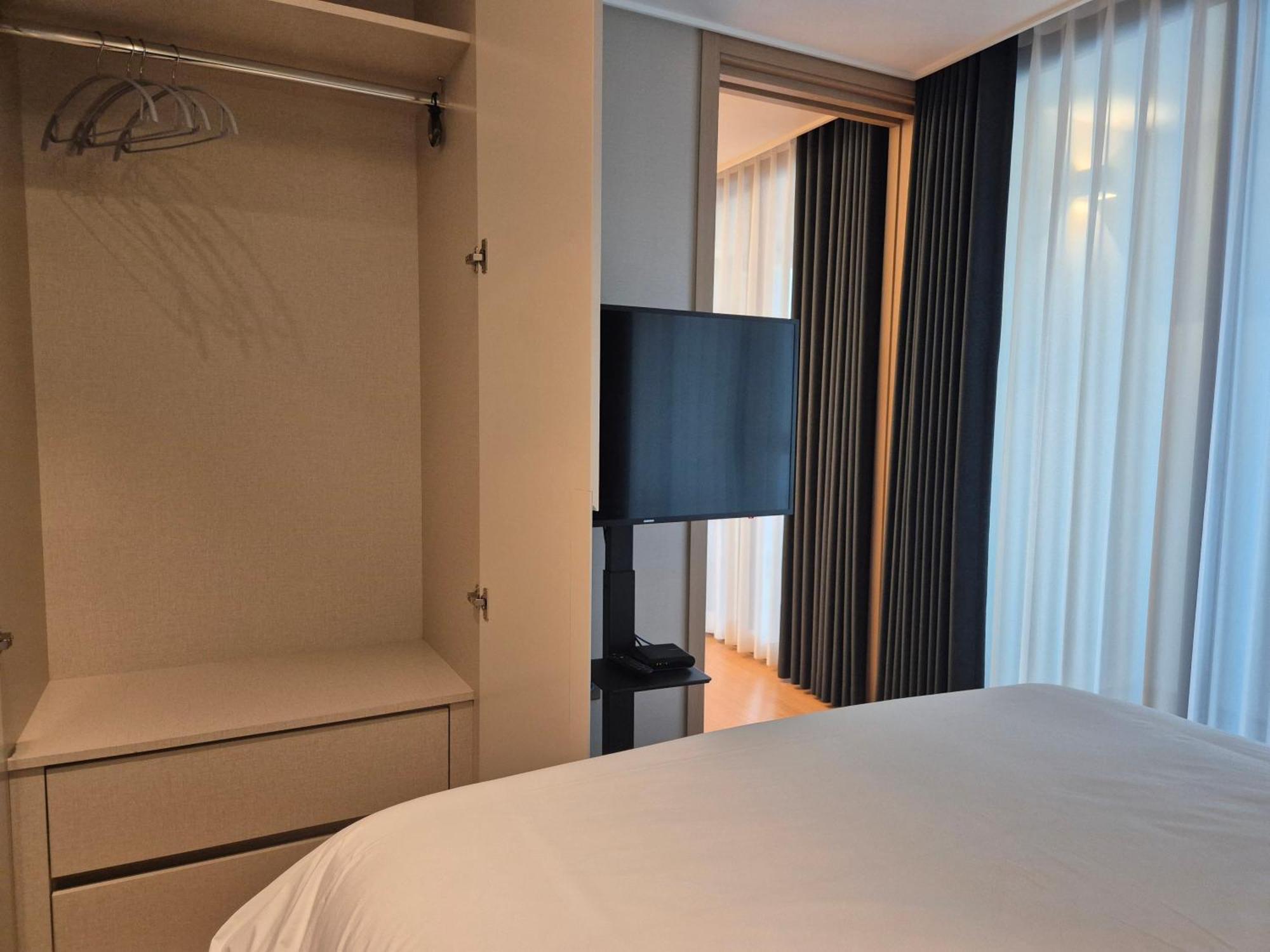 The Solid Residence - Elbon The Stay By Haeundae Busan Exterior photo