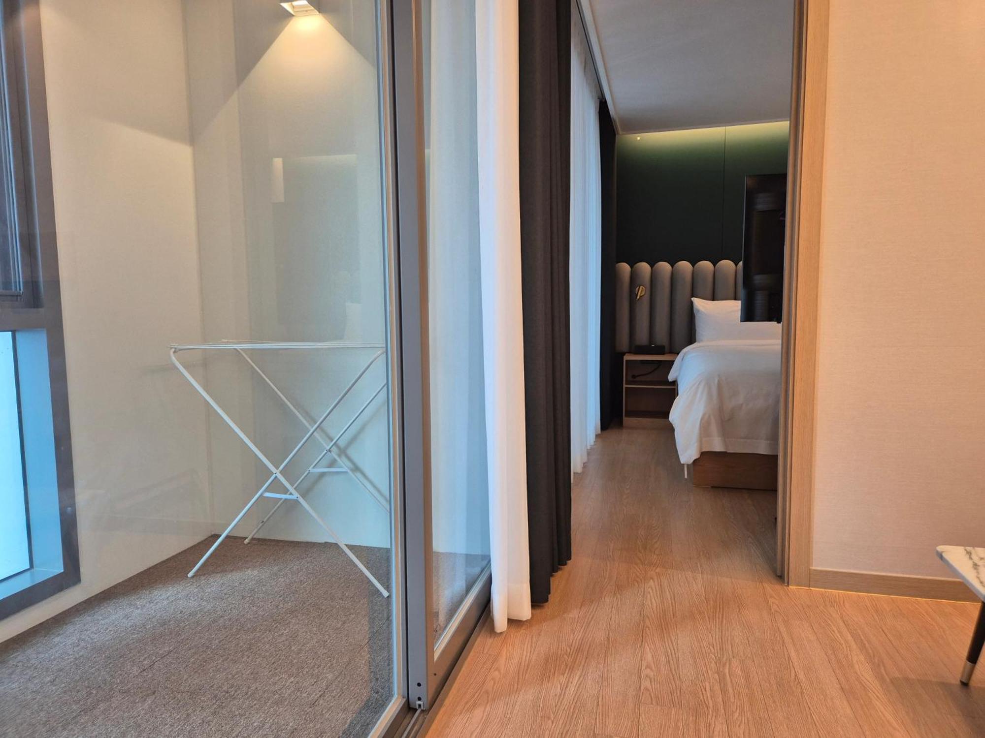 The Solid Residence - Elbon The Stay By Haeundae Busan Exterior photo