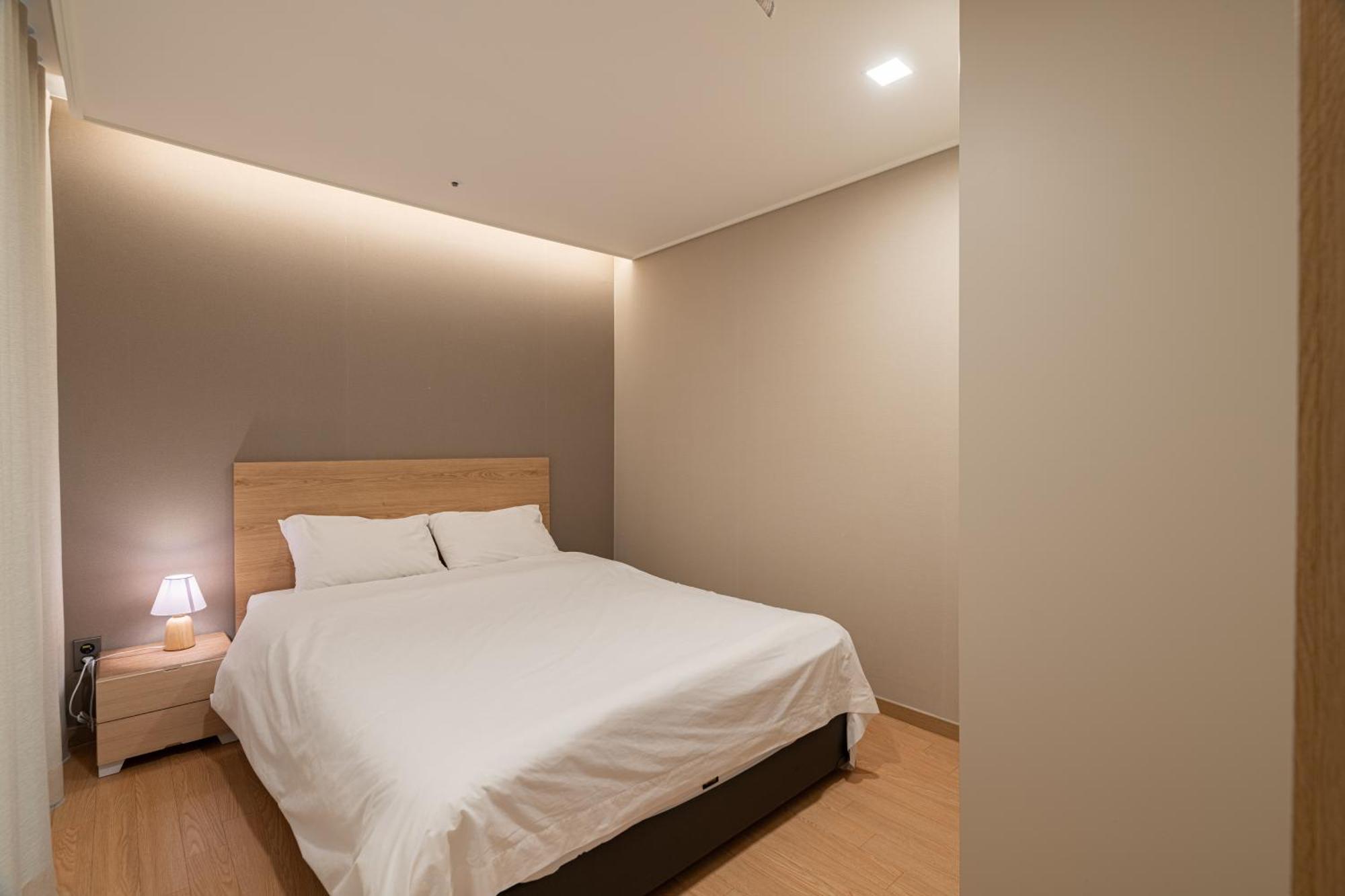 The Solid Residence - Elbon The Stay By Haeundae Busan Exterior photo